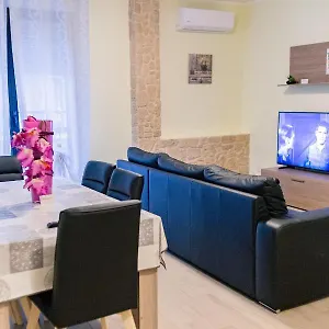Like At Appartement